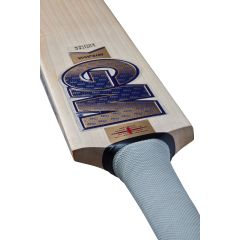 GM Brava L555 DXM Cricket Bat