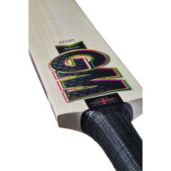 GM Hypa L555 DXM Cricket Bat